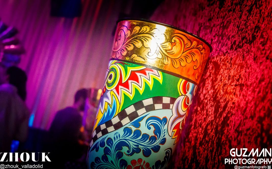 Atrezo Zhouk Valladolid