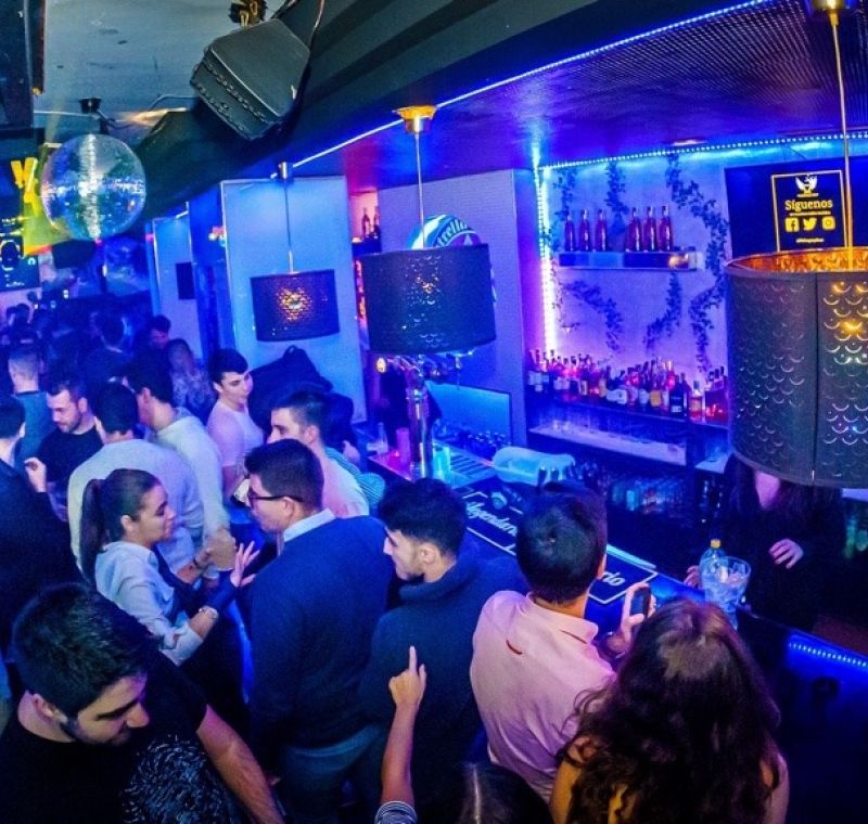 Noche en Mahogany Deux Valladolid