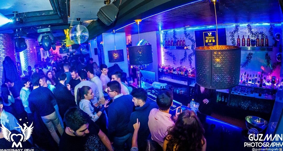 Noche en Mahogany Deux Valladolid